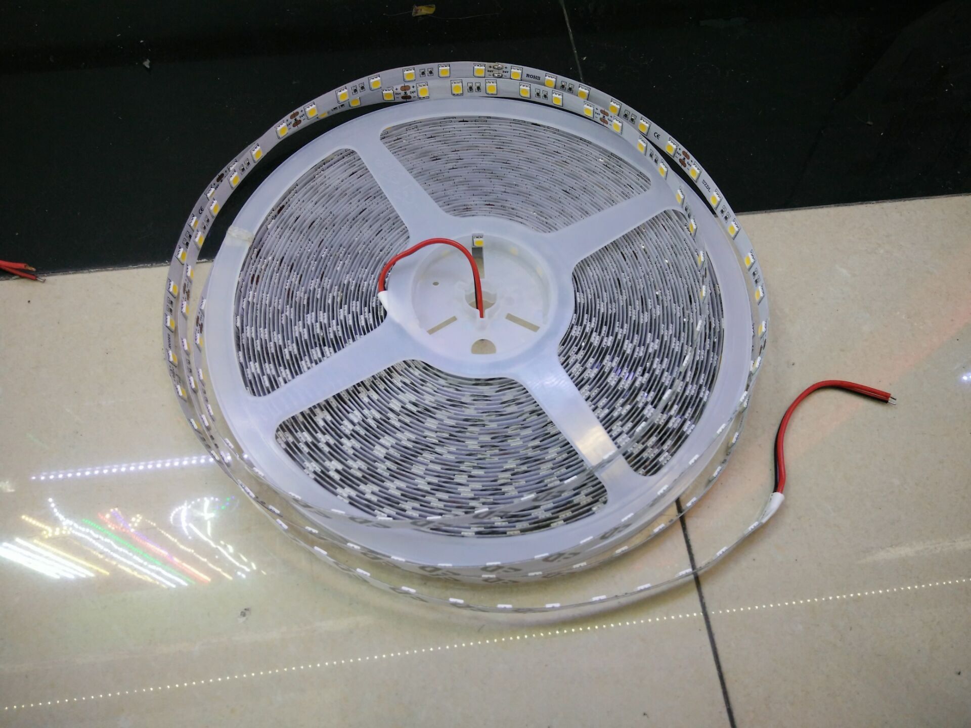 24V_20M_RGB_LED_Strip_6
